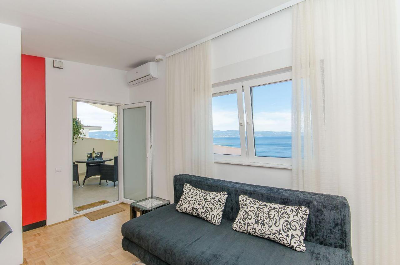 Apartment Sreta Omiš Exterior foto